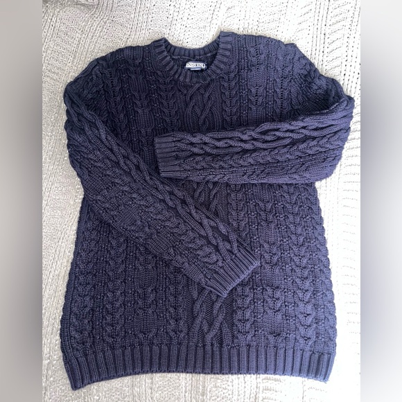 Lands end navy sweater . - Picture 2 of 8